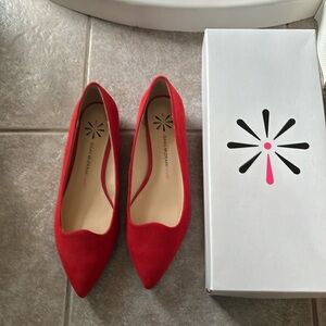 Isaac Mizrahi  live red ballet flats.